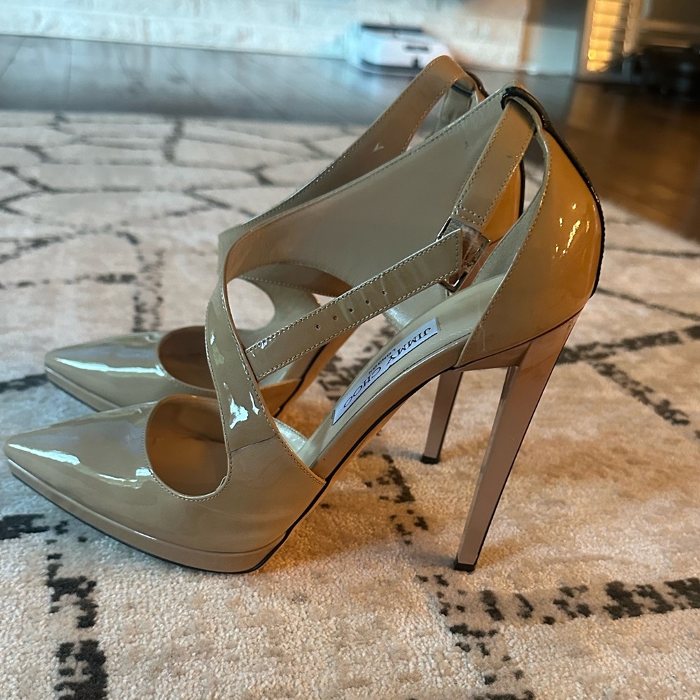 Jimmy Choo Pumps in Beige